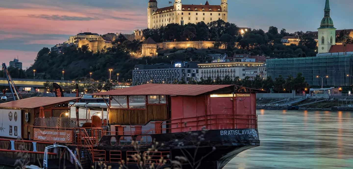 Diese tolle Aussicht kann man haben, wenn man in Bratislava studiert (c) Pixabay