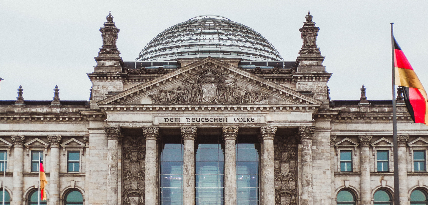 Im Deutschen Bundestag kann ein Antrag auf ein Misstrauensvotum gestellt werden.